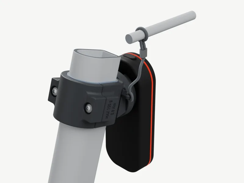 Render of the charcoal two-piece clamp on a grey aero seatpost, the blue-grey TPU liner showing at the top edge, two bolt heads, MAX 150 g · 0.8 Nm on the side, a radar on its rear face and a cord tether to a saddle rail.